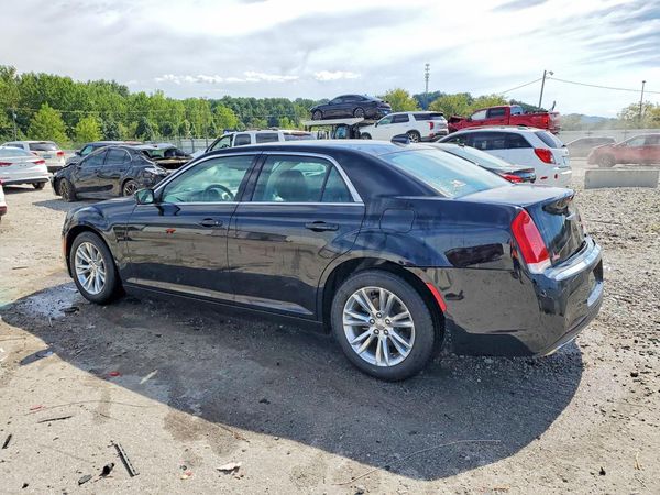 2019 CHRYSLER 300