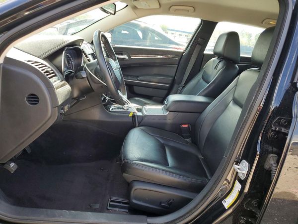 2019 CHRYSLER 300