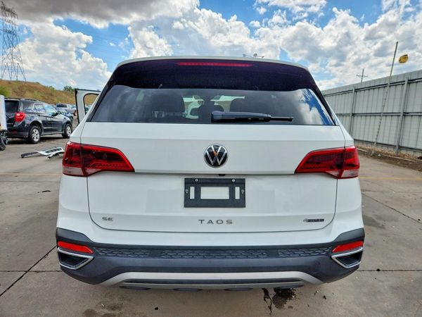 2022 VOLKSWAGEN TAOS