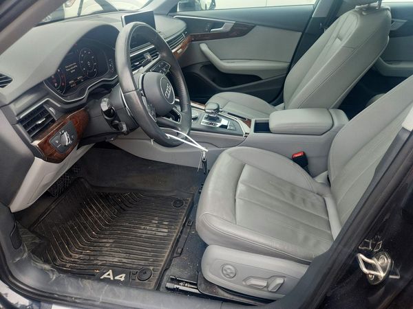 2019 AUDI A4 quattro Premium Plus