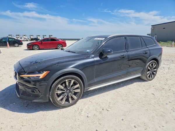 2021 VOLVO V60 CROSS COUNTRY