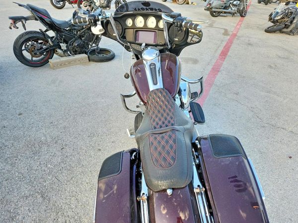 2022 HARLEY-DAVIDSON FLHX