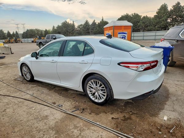 2018 TOYOTA CAMRY