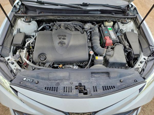 2018 TOYOTA CAMRY