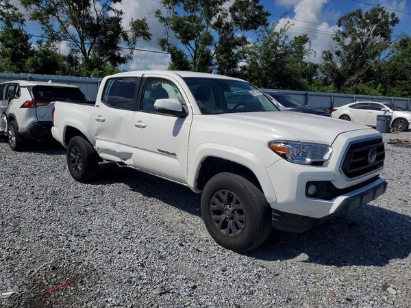 2022 TOYOTA TACOMA SR5