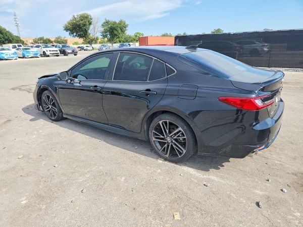 2025 TOYOTA CAMRY