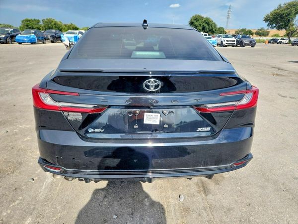 2025 TOYOTA CAMRY