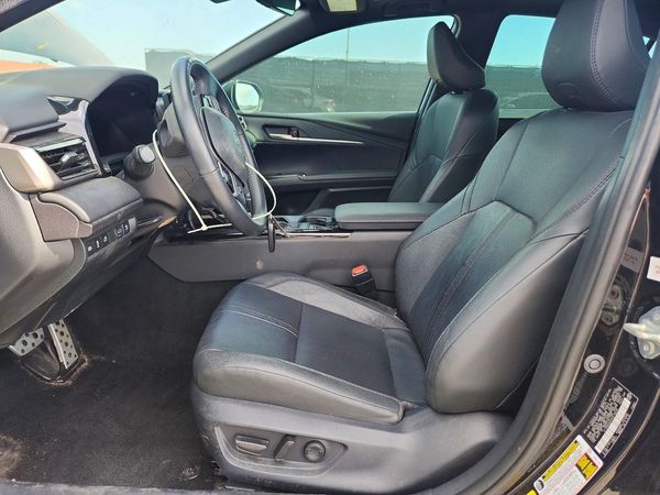 2025 TOYOTA CAMRY