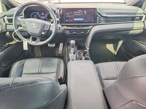 2025 TOYOTA CAMRY