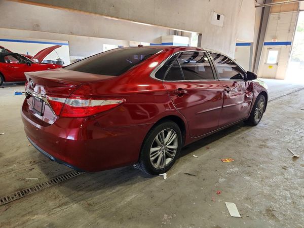 2015 TOYOTA CAMRY