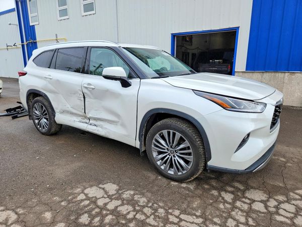 2021 TOYOTA HIGHLANDER Platinum