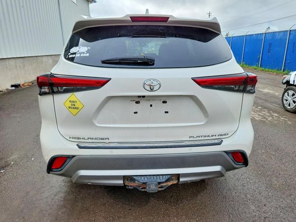 2021 TOYOTA HIGHLANDER Platinum