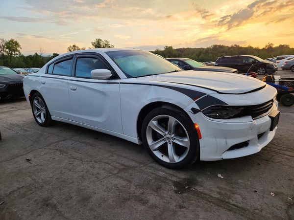 2018 DODGE CHARGER SXT Plus