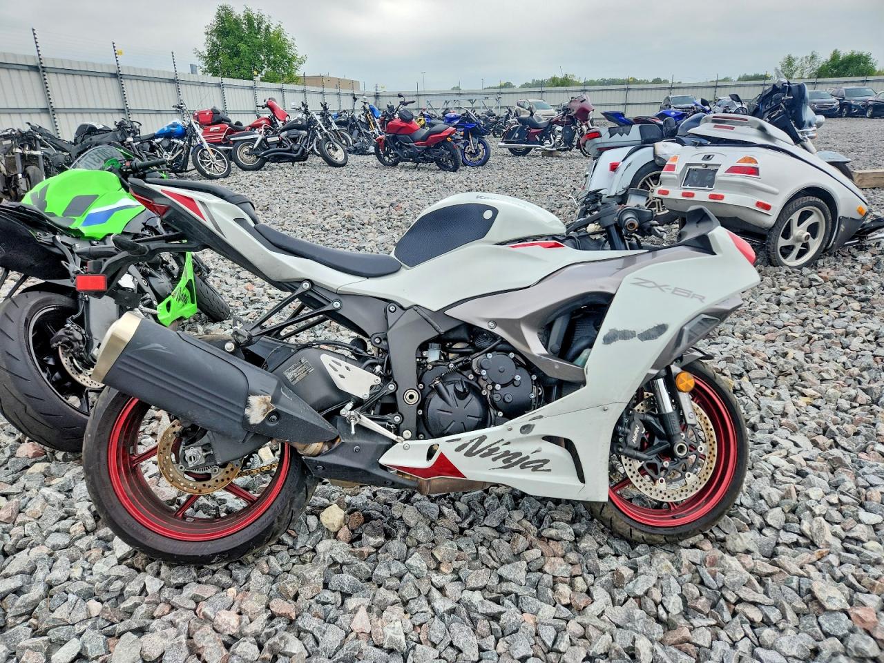 2025 KAWASAKI ZX636