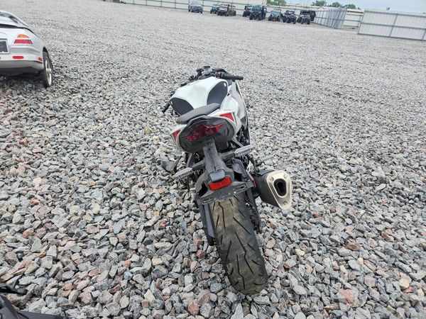 2025 KAWASAKI ZX636