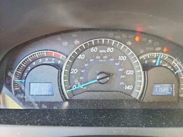 2012 TOYOTA CAMRY