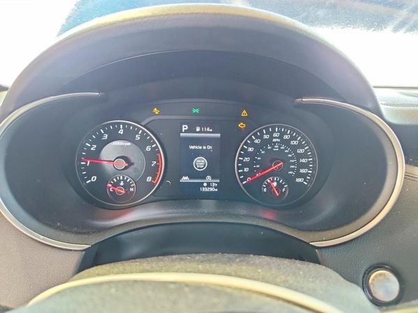 2022 KIA STINGER