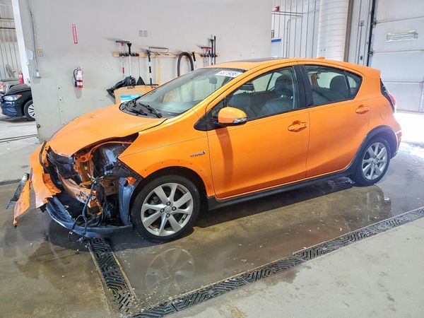 2018 TOYOTA PRIUS