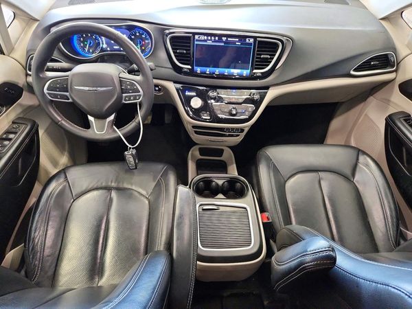 2022 CHRYSLER PACIFICA