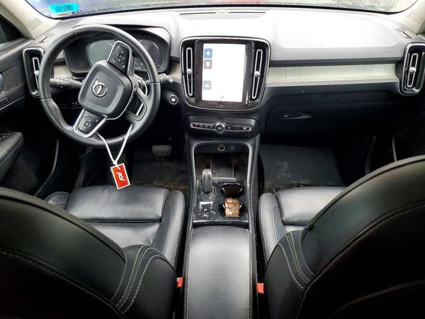 2019 VOLVO XC40 Inscription