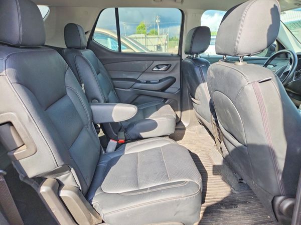 2021 CHEVROLET TRAVERSE LT