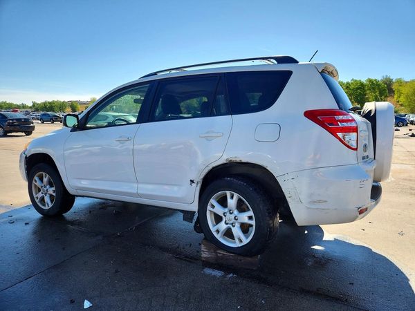 2012 TOYOTA RAV4 Standard