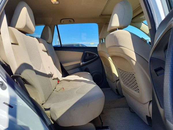 2012 TOYOTA RAV4 Standard