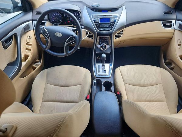 2013 HYUNDAI ELANTRA