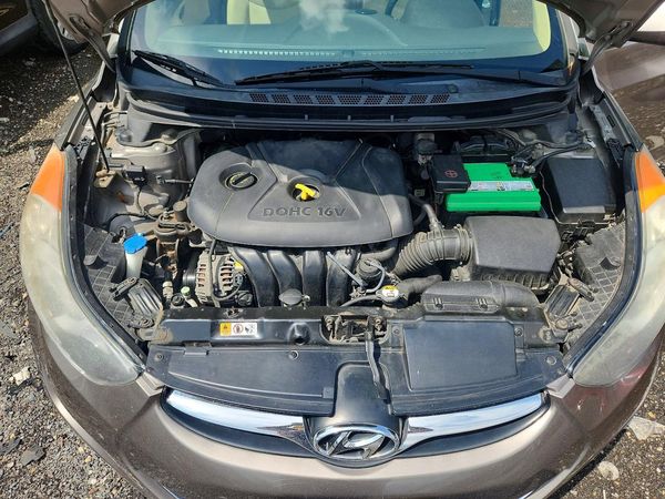 2013 HYUNDAI ELANTRA