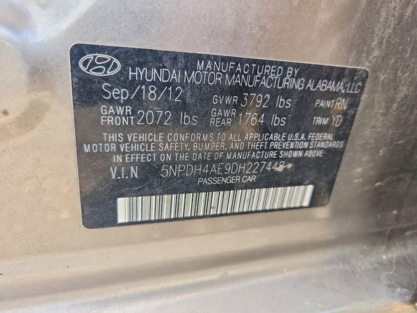 2013 HYUNDAI ELANTRA
