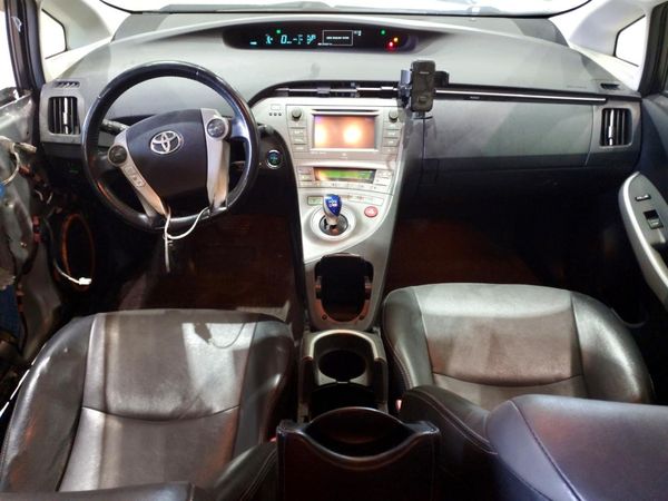 2013 TOYOTA PRIUS