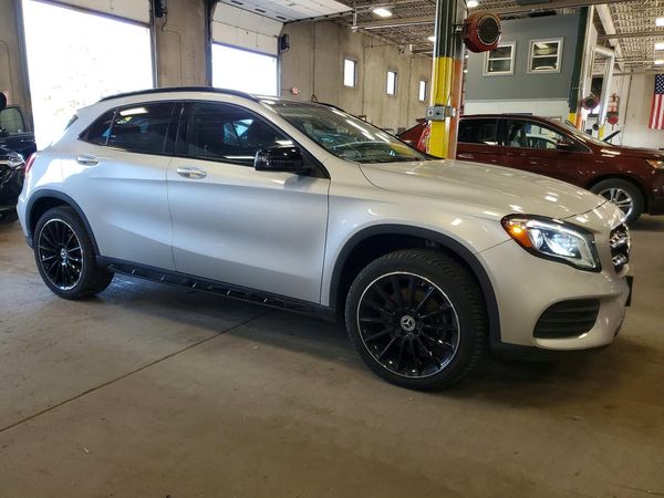 2020 MERCEDES-BENZ GLA GLA250-4M