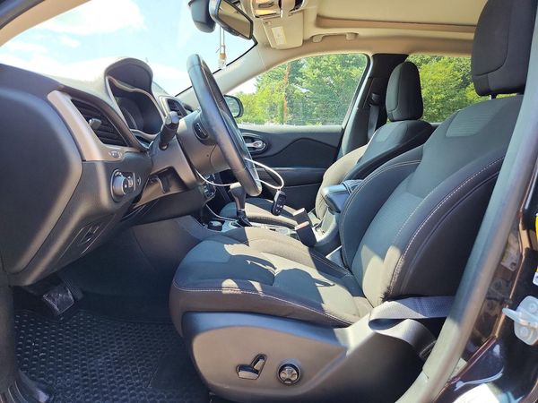 2016 JEEP CHEROKEE LATITUDE 4X4