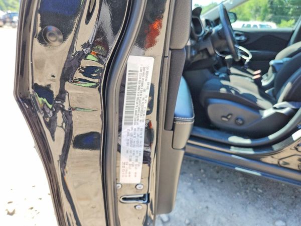2016 JEEP CHEROKEE LATITUDE 4X4