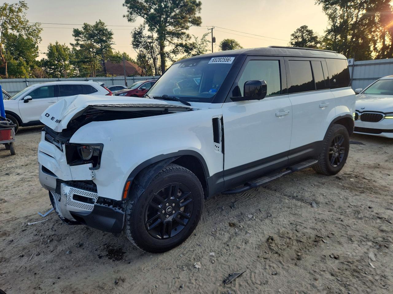 2022 LAND ROVER DEFENDER