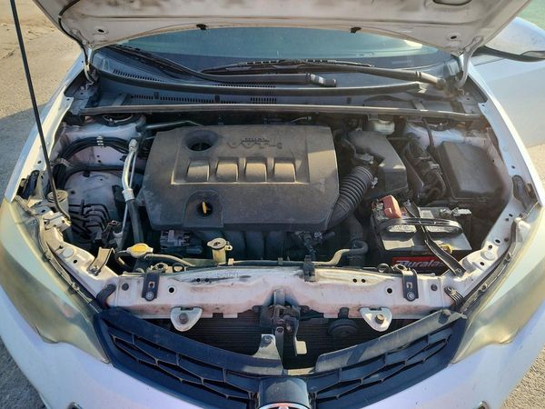2015 TOYOTA COROLLA