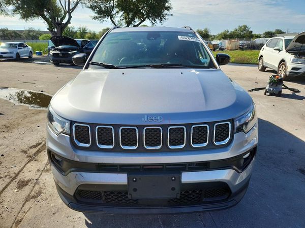 2024 JEEP COMPASS