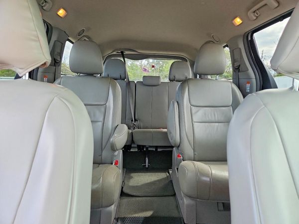 2015 TOYOTA SIENNA