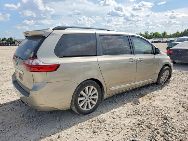 2017 TOYOTA SIENNA