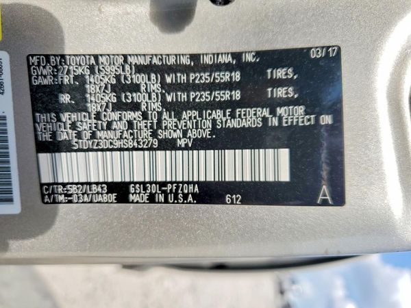 2017 TOYOTA SIENNA