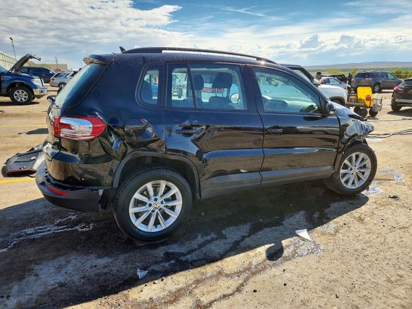 2017 VOLKSWAGEN TIGUAN S, Limited