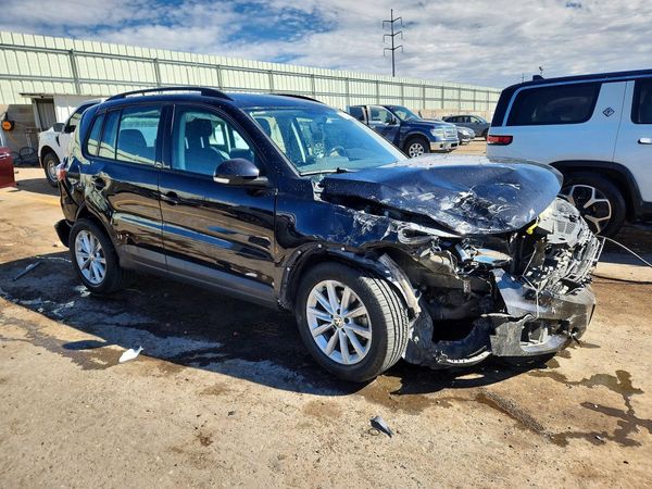 2017 VOLKSWAGEN TIGUAN S, Limited