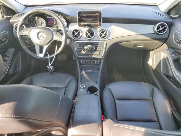 2015 MERCEDES-BENZ GLA GLA250