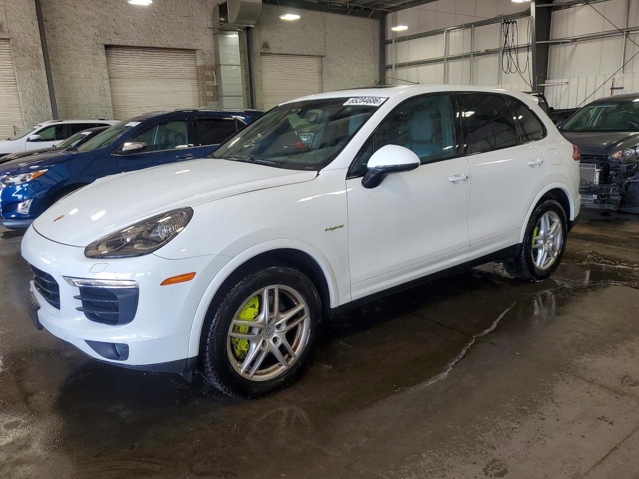2017 PORSCHE CAYENNE E-Hybrid