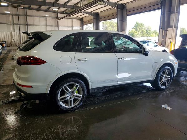2017 PORSCHE CAYENNE E-Hybrid
