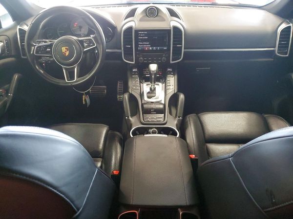 2017 PORSCHE CAYENNE E-Hybrid