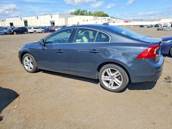 2015 VOLVO S60 Premier (non R design)