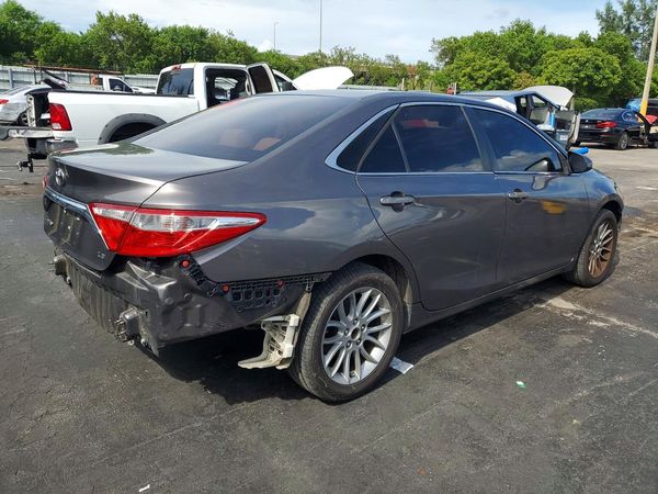 2016 TOYOTA CAMRY
