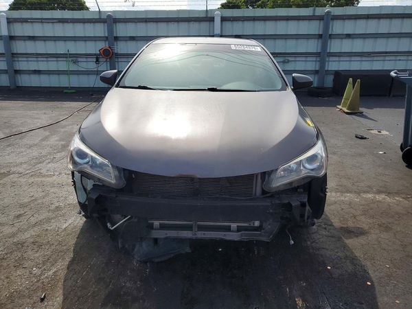 2016 TOYOTA CAMRY