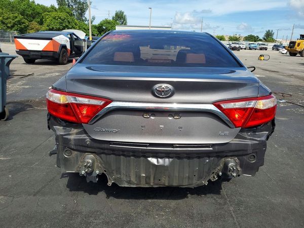 2016 TOYOTA CAMRY